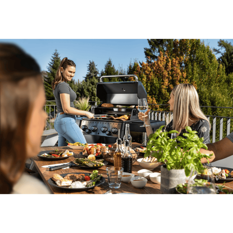 Broil King Crown™ 490 LX Gas Grill