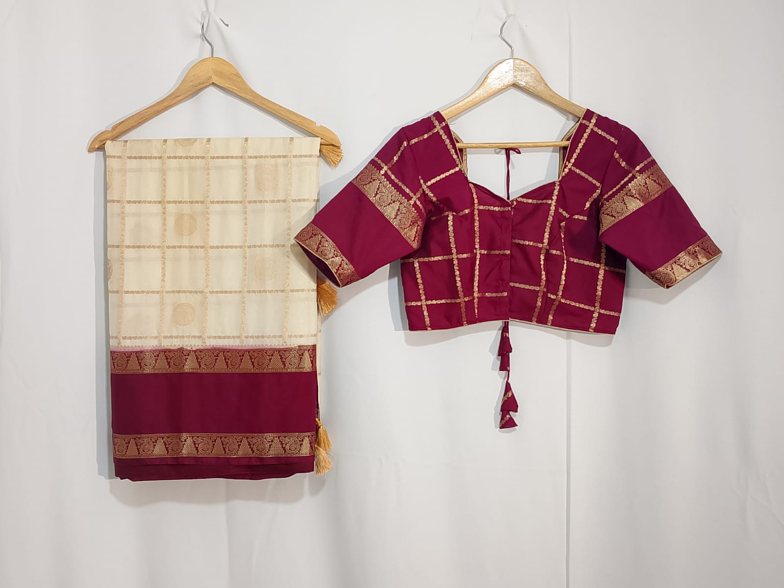 J581: Ready To Ship Beautiful Mysore Crepe Saree With Stitched Blouse