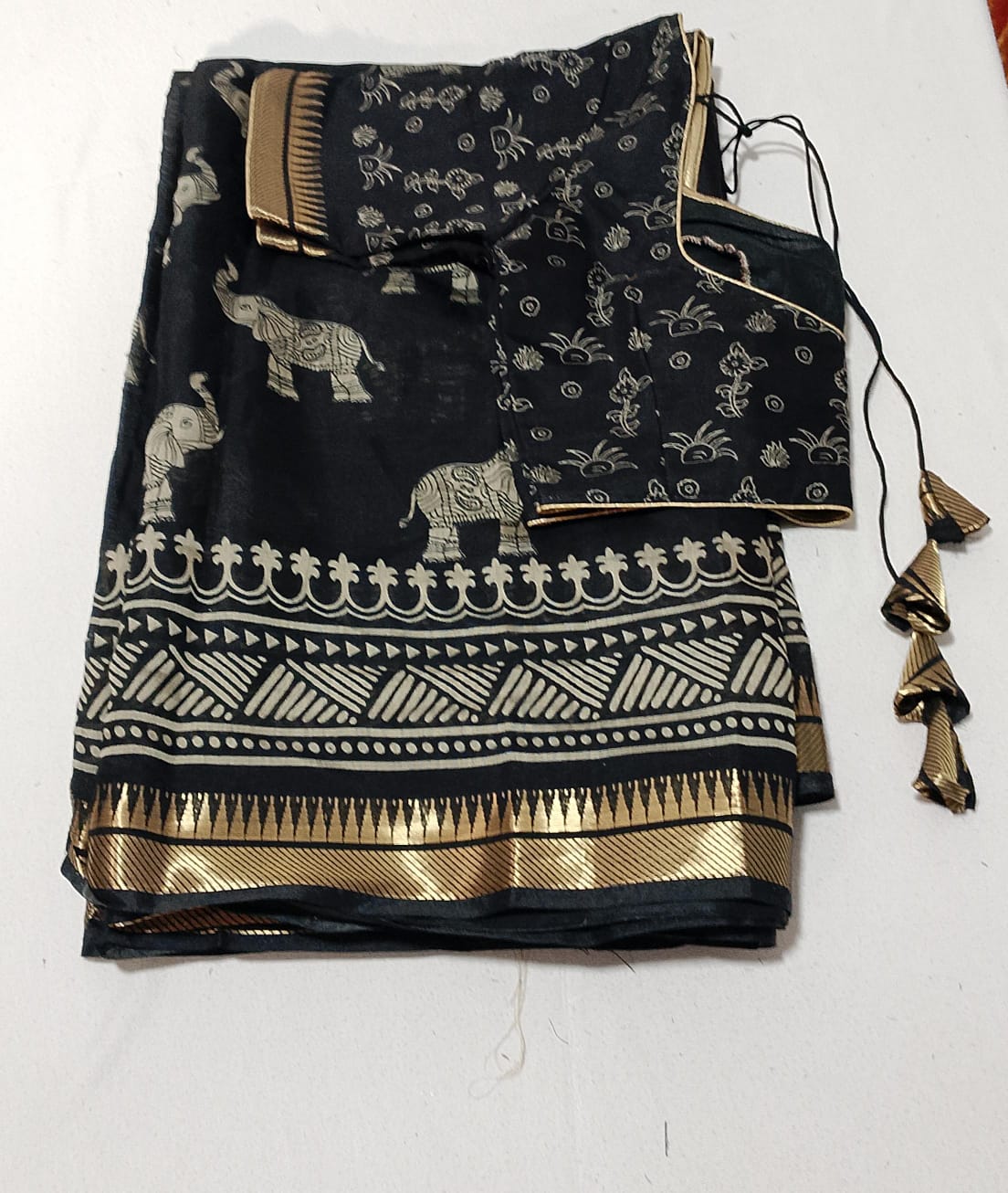 N441: Ready To Ship Beautiful Saree With Stitched Blouse