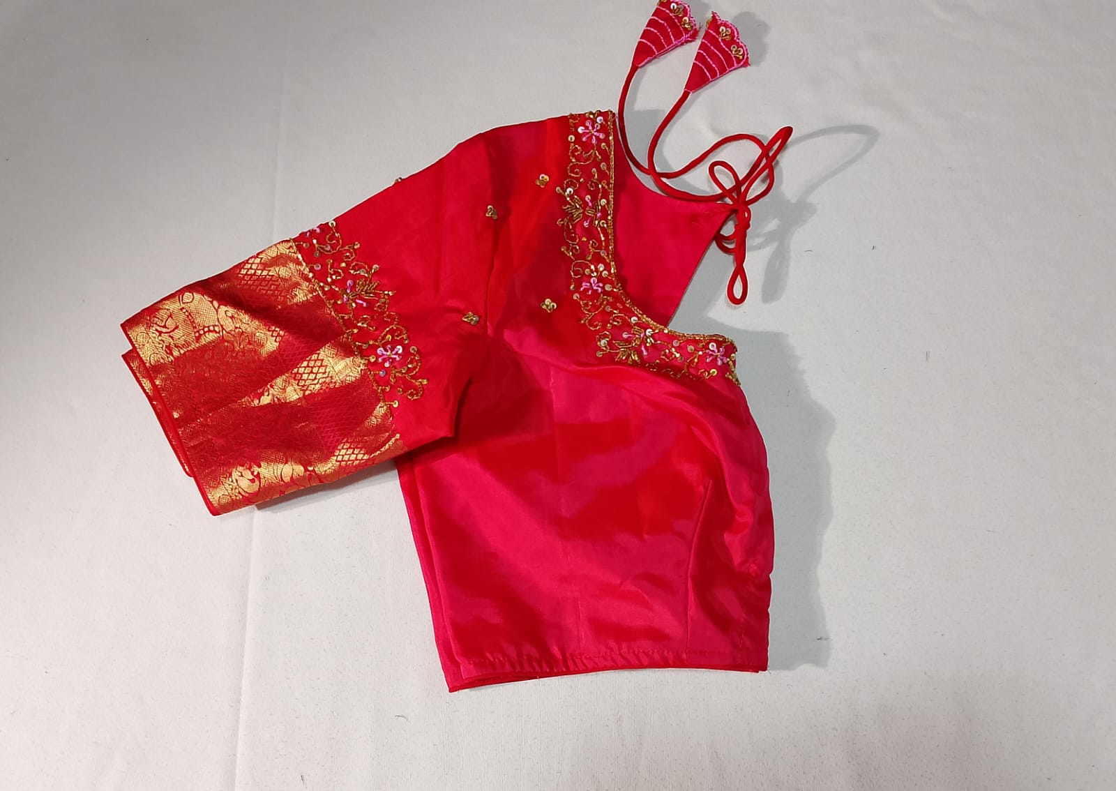 N760:Ready To Ship Beautiful Pure Kanchipattu Saree With Stitched Maggam Work Blouse N760:Ready To Ship Beautiful Pure Kanchipattu Saree With Stitched Maggam Work Blouse