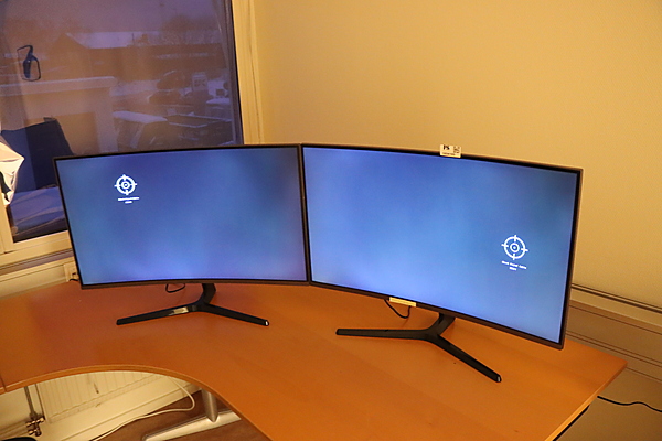 Laptop Workstation Setup - 27in Monitors, Dock & More