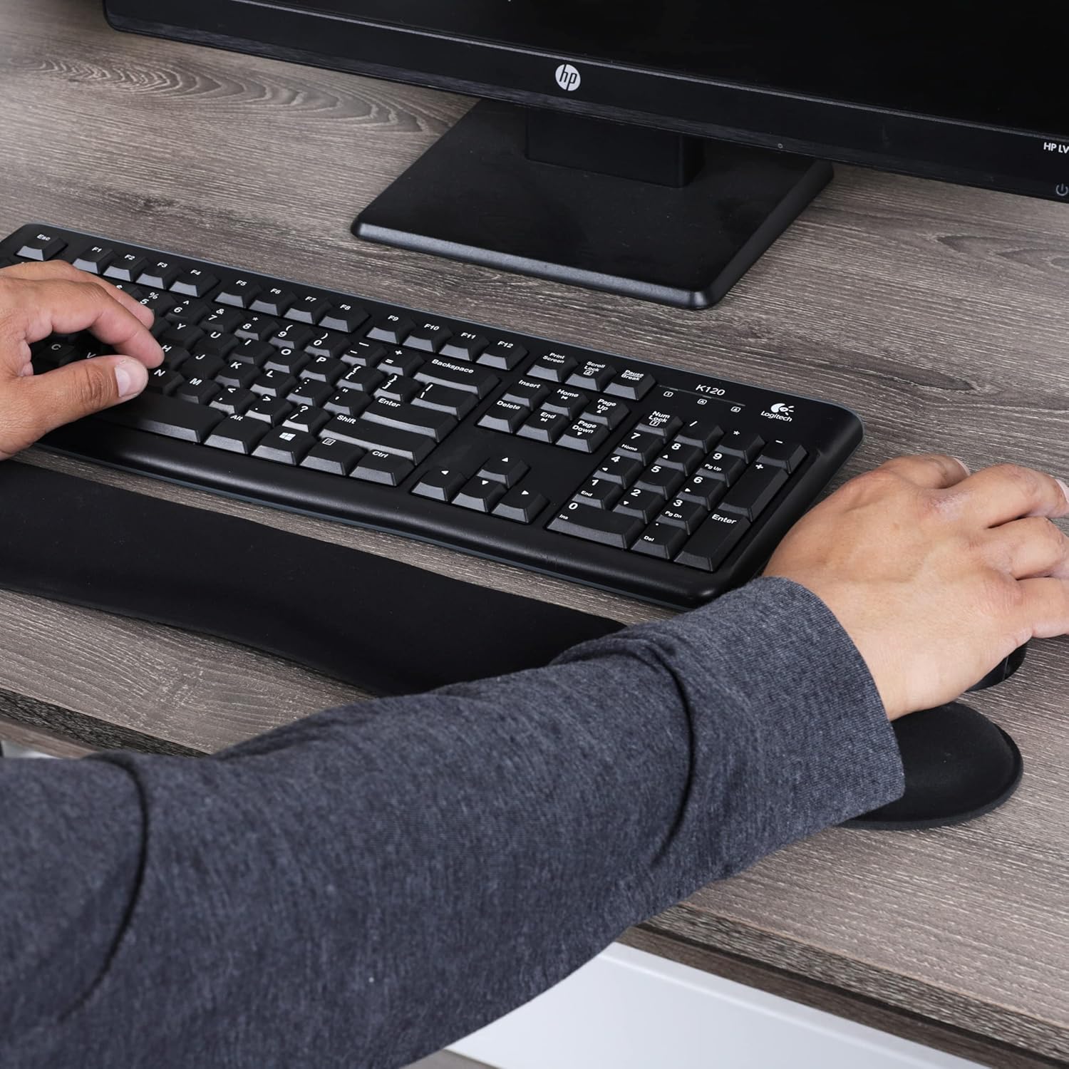 Mind Reader Ergonomic Keyboard and Mouse Wrist Rest Set, Gaming Accessory, Memory Foam, 16.75" L x 3" W x 0.75" H, 2 pcs