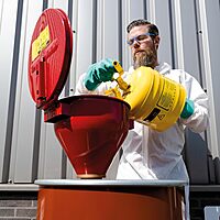 Justrite 2.6 Gallon Drum Funnel for Flammables with Emergency-Fusing Self-Closing Cover, Flame Arrester