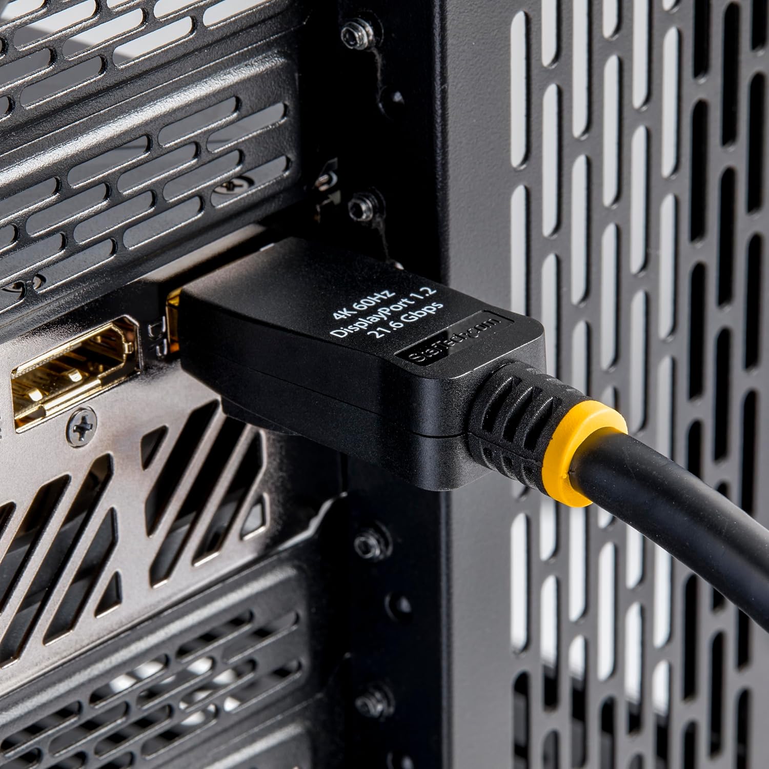 StarTech.com 10ft (3m) VESA Certified DisplayPort Cable - 10 Pack - DP 1.2 Cable/Cord, 4K 60Hz, Latching DP Connectors