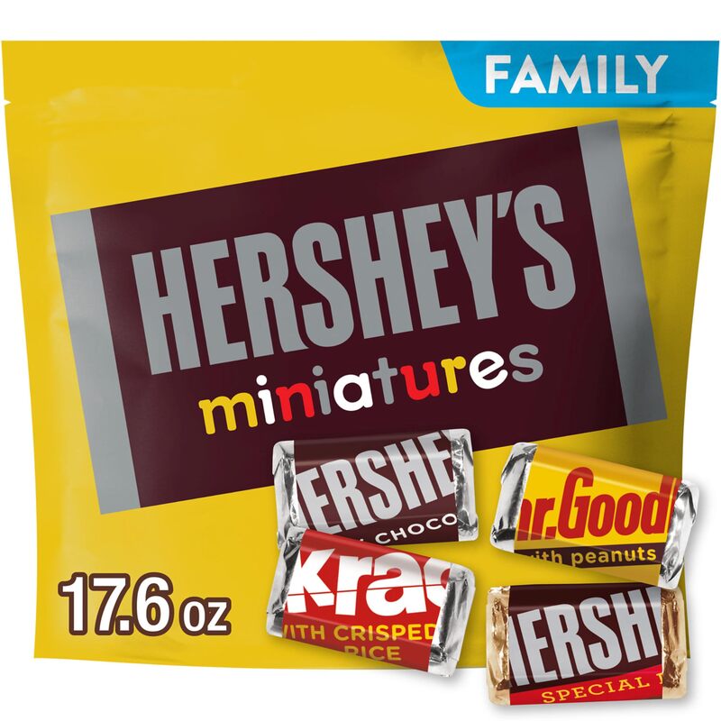 HERSHEY'S Miniatures Assorted Chocolate Candy Family Pack, 17.6 oz 17.6 Ounce (Pack of 1)