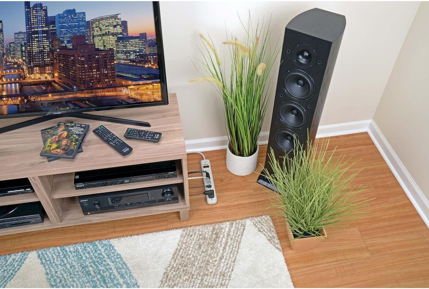 TRIPP LITE 7-Outlet Surge Protector Power Strip