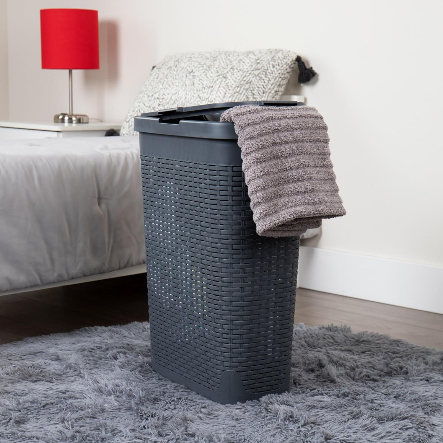 Mind Reader 40L Slim Laundry Hamper with Lid, Wicker-Style Plastic