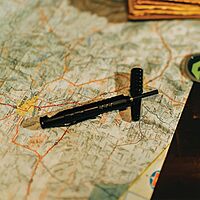 Schrade Delta Class Reckon Ultimate Pen with Refillable, Screw-off Design and Tactical Build for Outdoor Survival, Self Defense and EDC