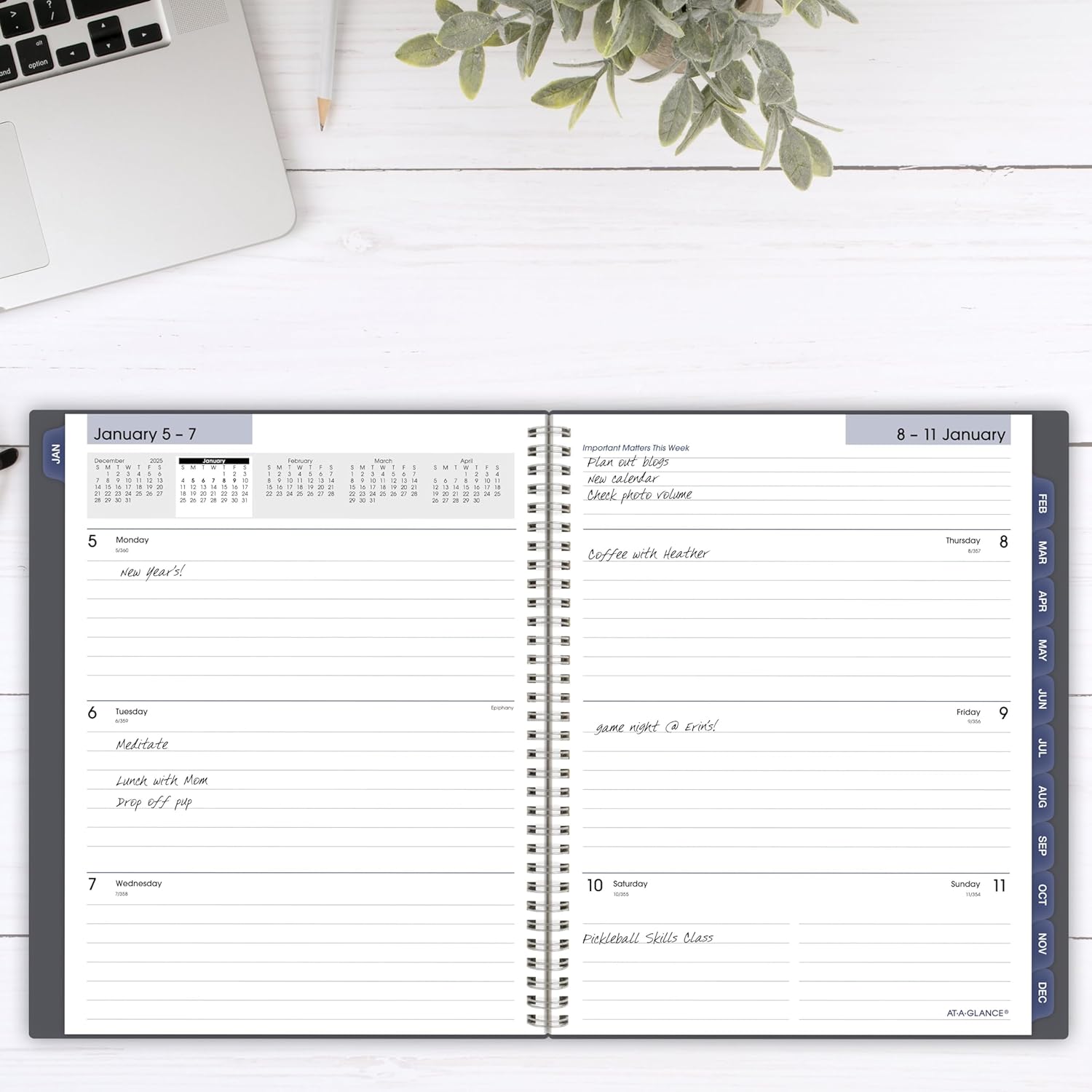 AT-A-GLANCE 2026 Planner, Weekly & Monthly, 8-1/2" x 11", Large, Spiral Bound, DayMinder, Gray (GC5450726)
