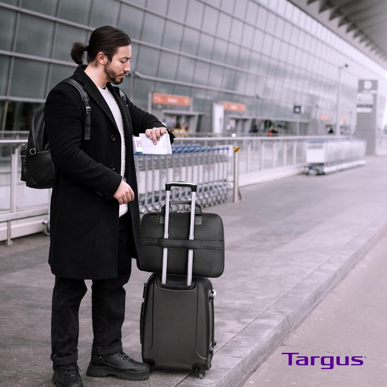 Targus Mobile Elite Laptop Bag for 15.6-inch Laptops, TSA Checkpoint-Friendly Design, Messenger Bag for Men/Women