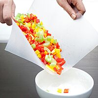 Mind Reader E-Z Board Disposable Plastic Cutting Board, Flexible, 20 sf, Camping, 13.75"L x 3.125"W x 3.75"H, 5 Pack, Clear