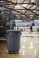 Rubbermaid Commercial Products Brute Heavy-Duty Round Waste/Utility Lid for 44-Gallon Container