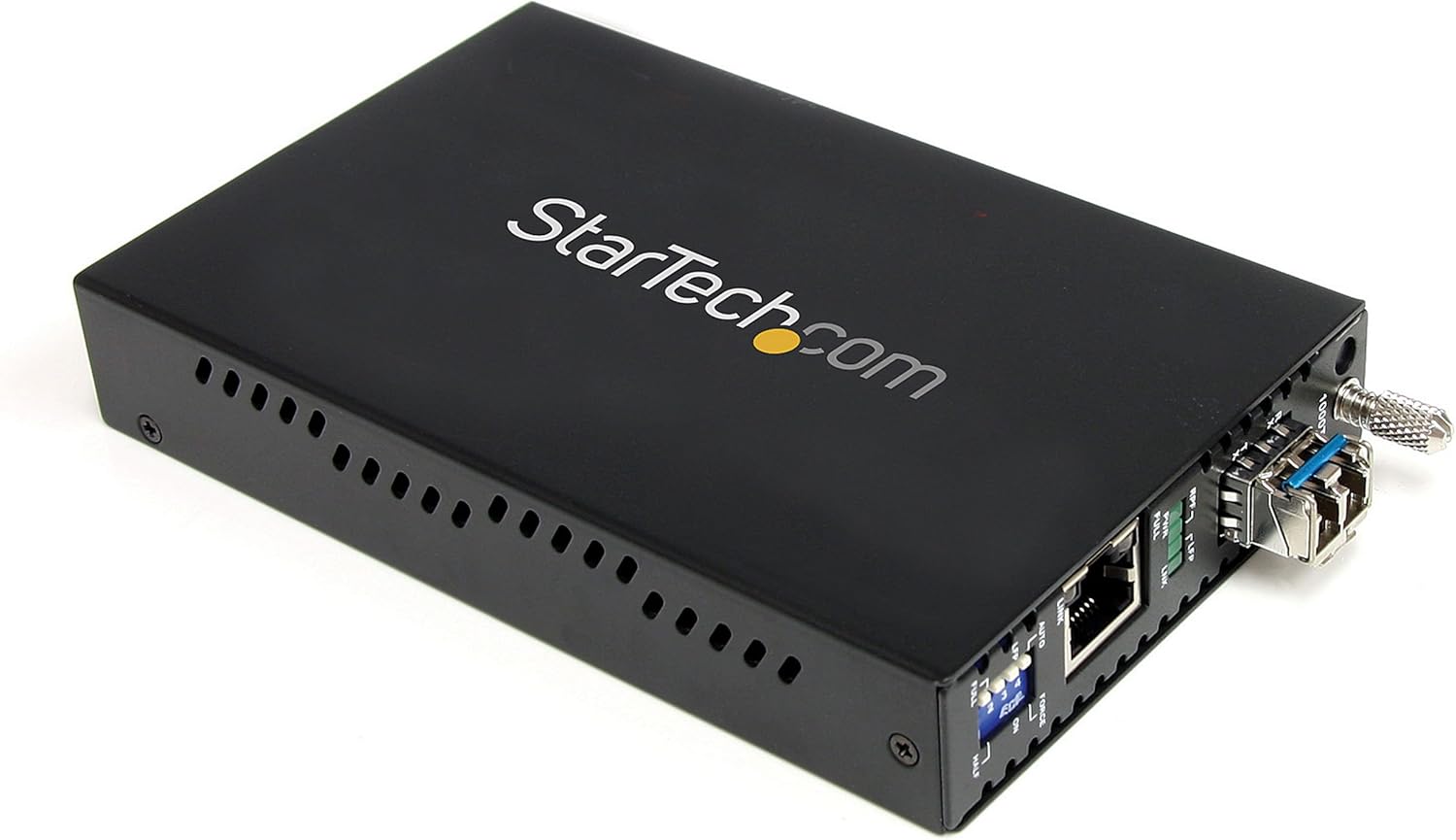 StarTech.com Single-Mode (SM) LC Fiber Media Converter - Gigabit
