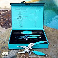 Toadfish Crab & Lobster Seafood Tool Set - 2 Shell Crackers With Cutters & 4 Multi-Use Forks - Non-Slip Grips