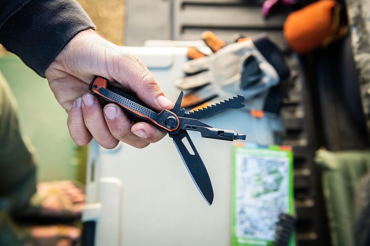 Gerber Gear Armbar Trade 8-in-1 Multi-tool - 2.5" Plain Edge Blade, Pry Bar, Hammer - EDC Gear and Equipment - Burnt Orange
