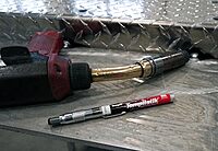 Tempil 28043 Surface Temperature Indicator, 500 degrees F/ 260 C (One Indicator) Made in USA