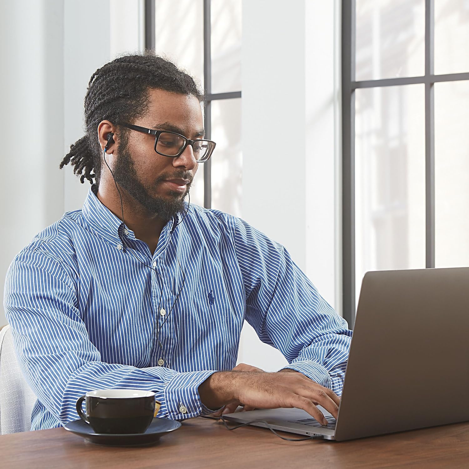Verbatim Stereo Earphones - 3.5mm Wired Earbuds, Black
