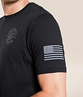 UNDER ARMOUR Freedom Skull Men's Short-Sleeve Tee