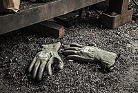 IRONCAT 6100 Metal Tamer TIG Welding Gloves - Fire-Resistant Silicone-Coated Palm