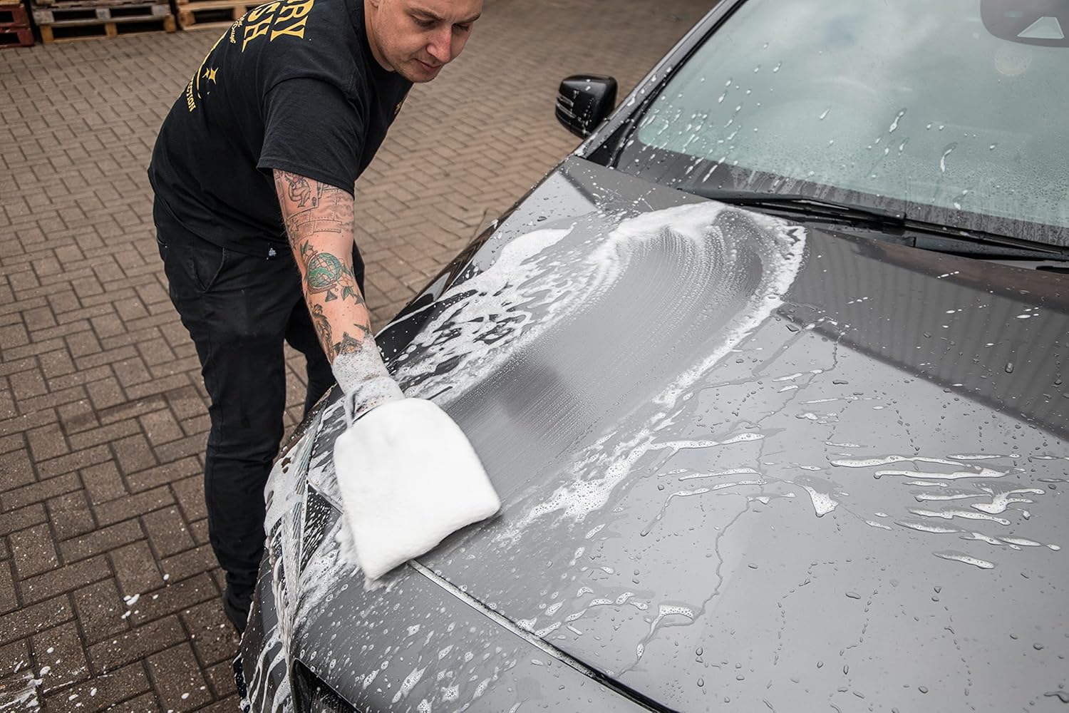 Meguiar's X3002 Microfiber Wash Mitt, Super-Thick, Reusable Wash Mitt for Ultimate Finish, Safe on Clear Coats