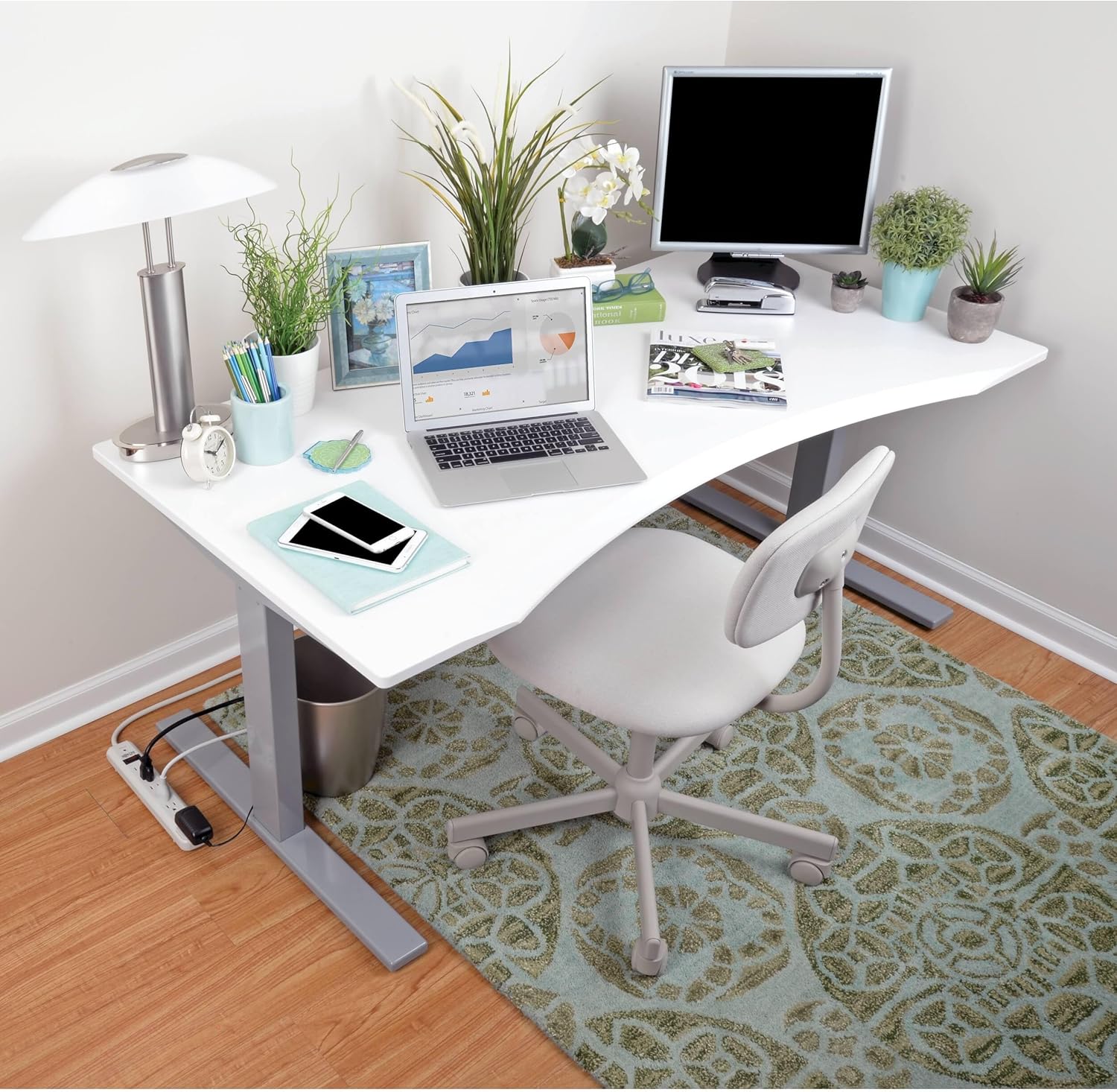 TRIPP LITE 7-Outlet Surge Protector Power Strip