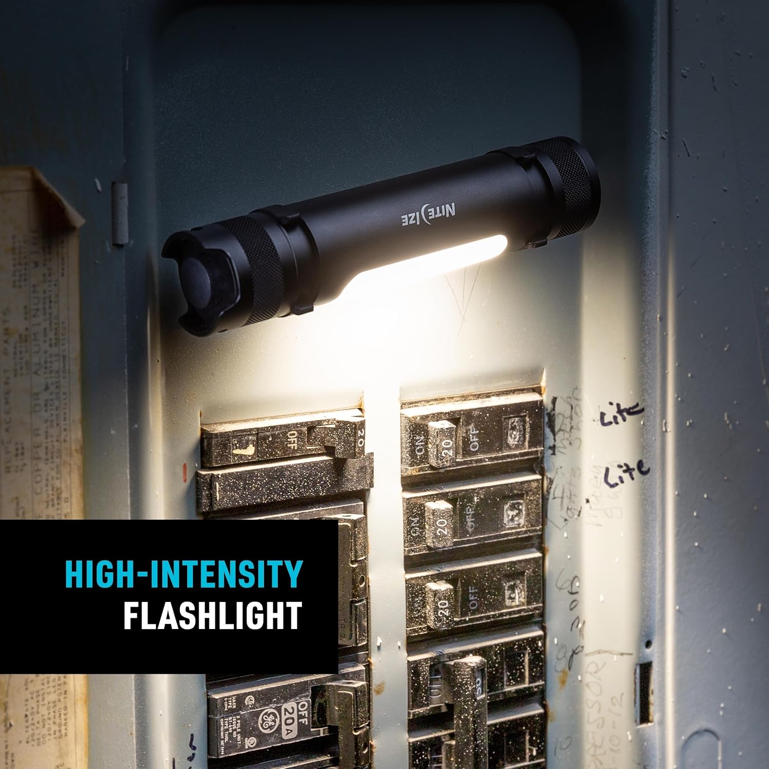 Nite Ize Radiant Rechargeable Utility Light - Magnetic & Rechargeable Flashlight