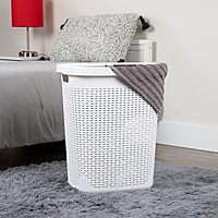 Mind Reader Slim Laundry Hamper with Lid, 50L Ventilated Plastic Wicker Basket