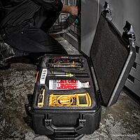 Pelican Vault V525 Hard Case (Camera, Pistol, Gear, Equipment) With Foam V525 Black