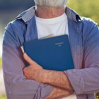 AT-A-GLANCE 15-Month Monthly Planner, Large 9 x 11, Faux Leather