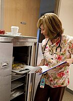 Eco-Products Recycled 9" Plate Dome Lids, Case of 300, Clear 100% Post-Consumer Recycled Plastic, Hot and Cold Food Friendly, Clear For Visibility