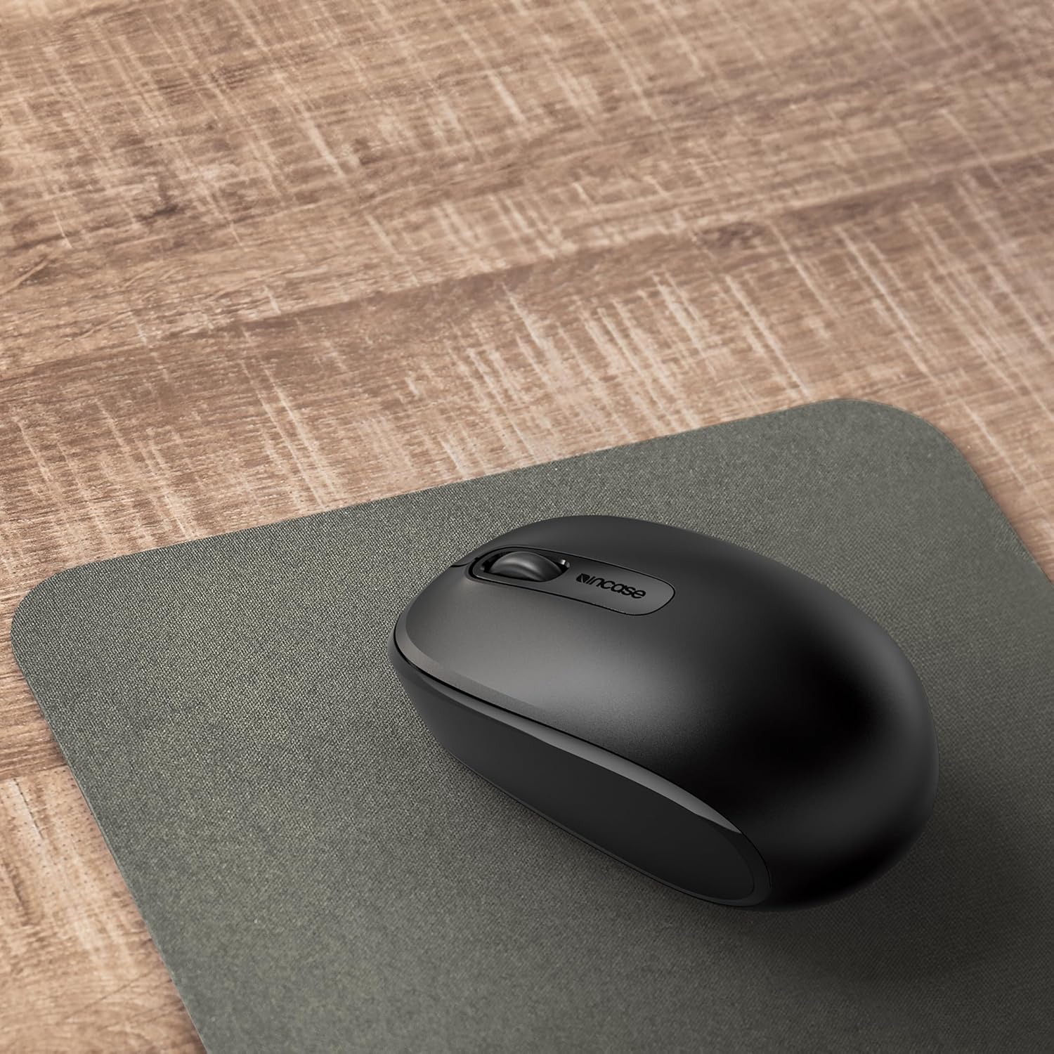 Incase Wireless Mobile Mouse 1850 – Designed by Microsoft – Compact, Comfortable, Right/Left Hand Use, 6-Month Battery Life