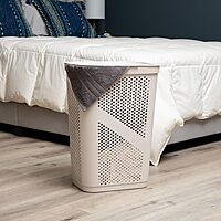 Mind Reader Slim Laundry Hamper with Lid, 60L Ventilated Plastic