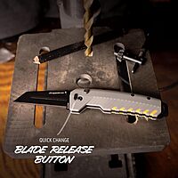 OUTDOOR EDGE Razor XD Folding Utility Knife 3" Replaceable Blades Pry Bar & Bottle Opener