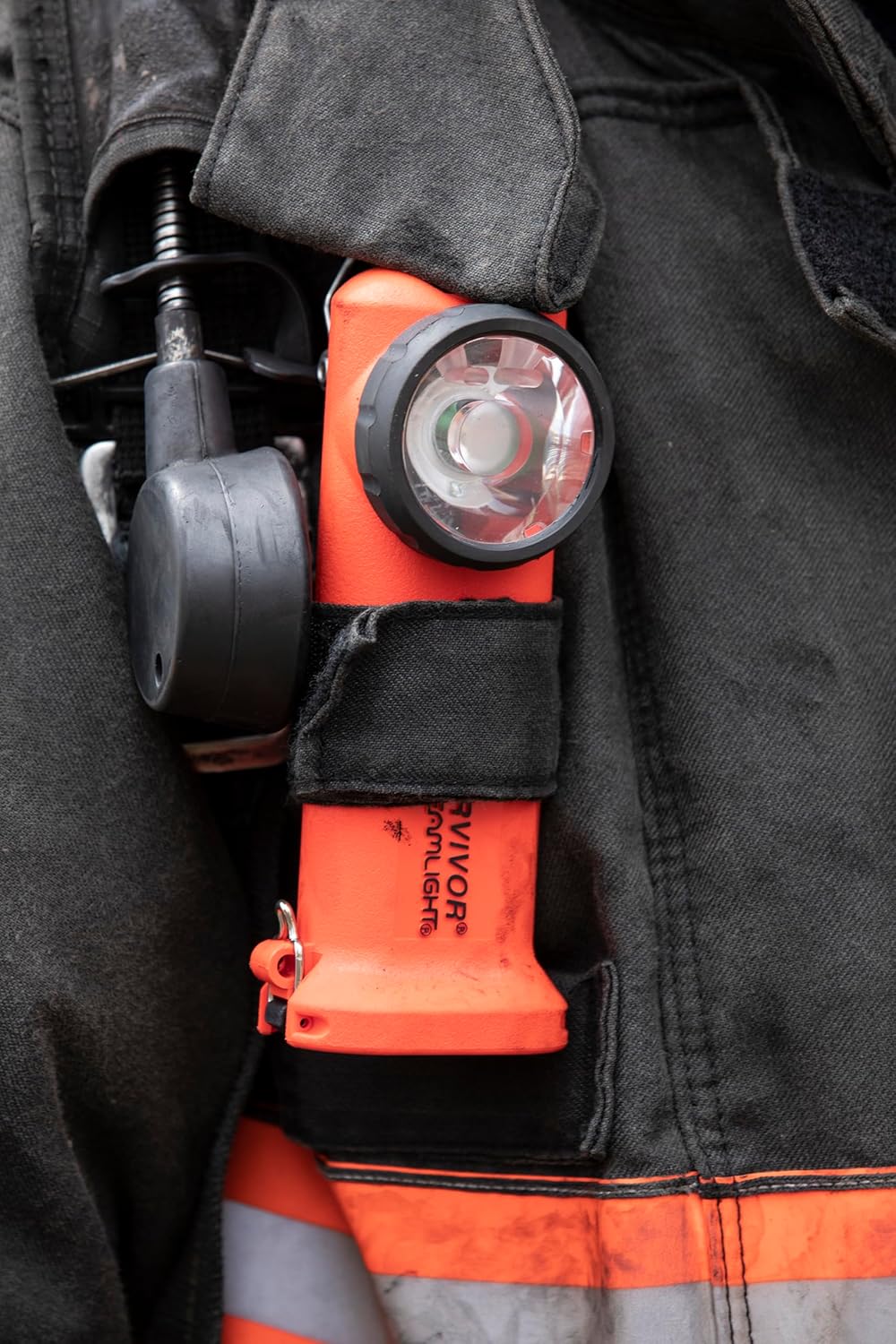 Streamlight Survivor 175-Lumen Rechargeable Right-Angle Flashlight