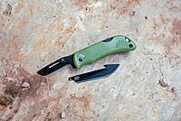 OUTDOOR EDGE Razor Mini Folding Pocket Knife with RazorSafe