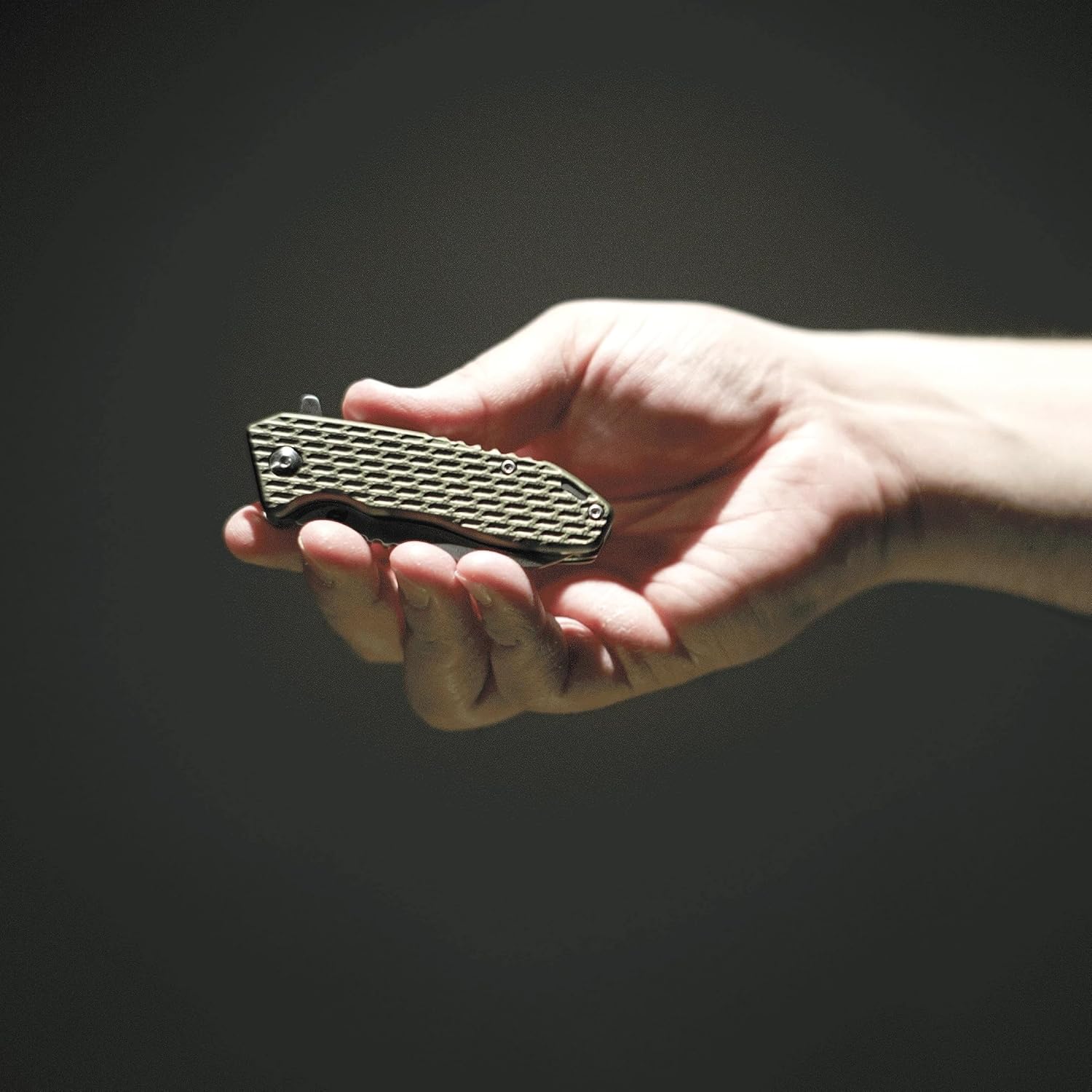 Schrade Delta Class Tenacity Folder 6in with 2.5in AUS-10 Steel Blade and Aluminum Handle for EDC