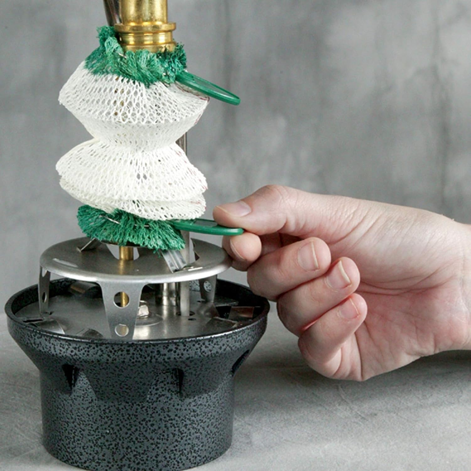 Coleman NorthStar 1500 Lumens Gas Lantern with Matchless Lighting, Folding Propane Lantern with Mantles & Globe for Camping