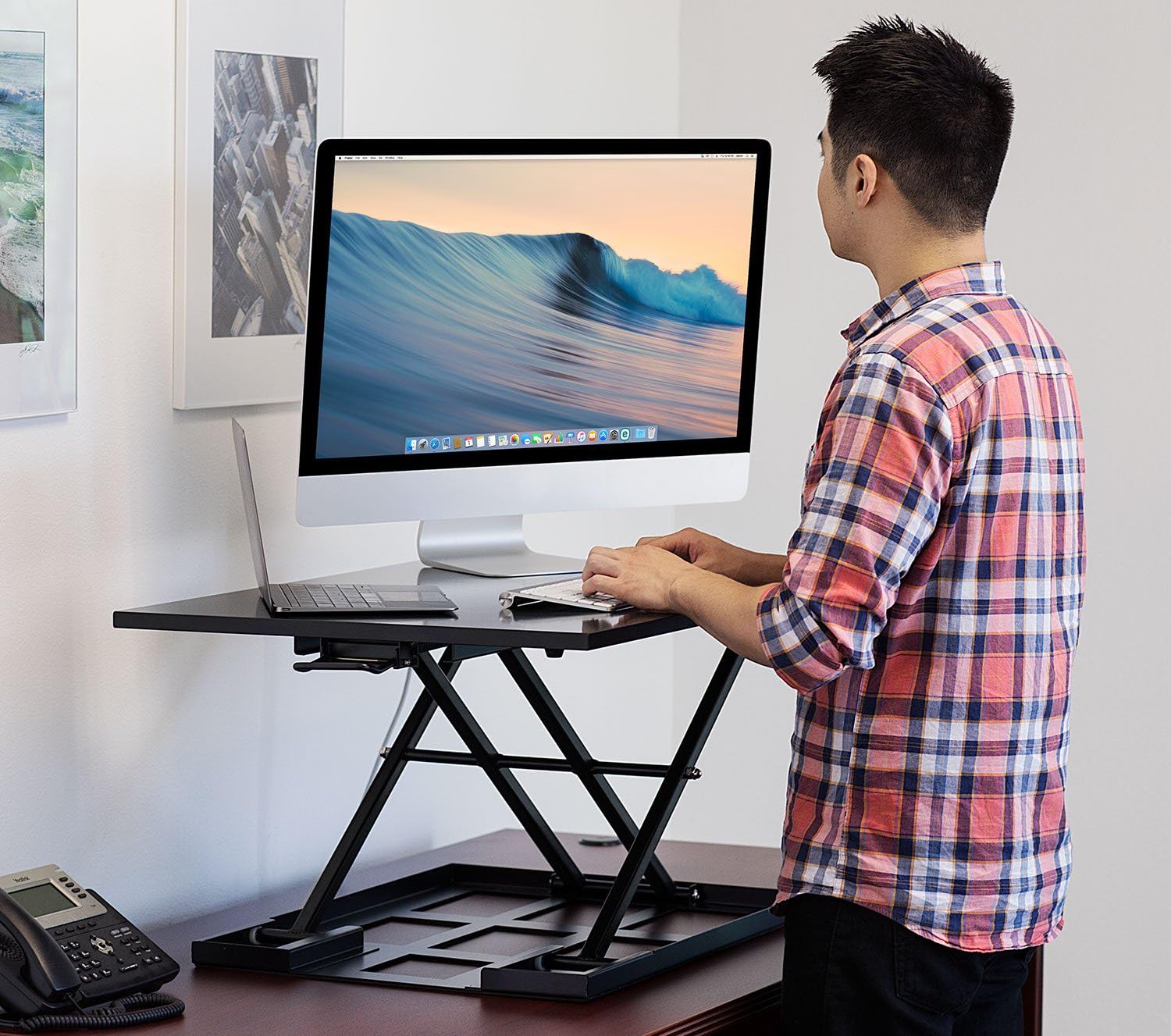 Mount-It! Standing Desk Converter, Height Adjustable Sit Stand Desk, 32x22 Inch Preassembled Stand Up Desk Converter