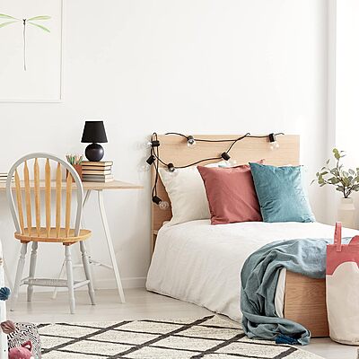 SIMPLE DESIGNS LT2008 Mini Ceramic Globe Table Lamp with Fabric Shade