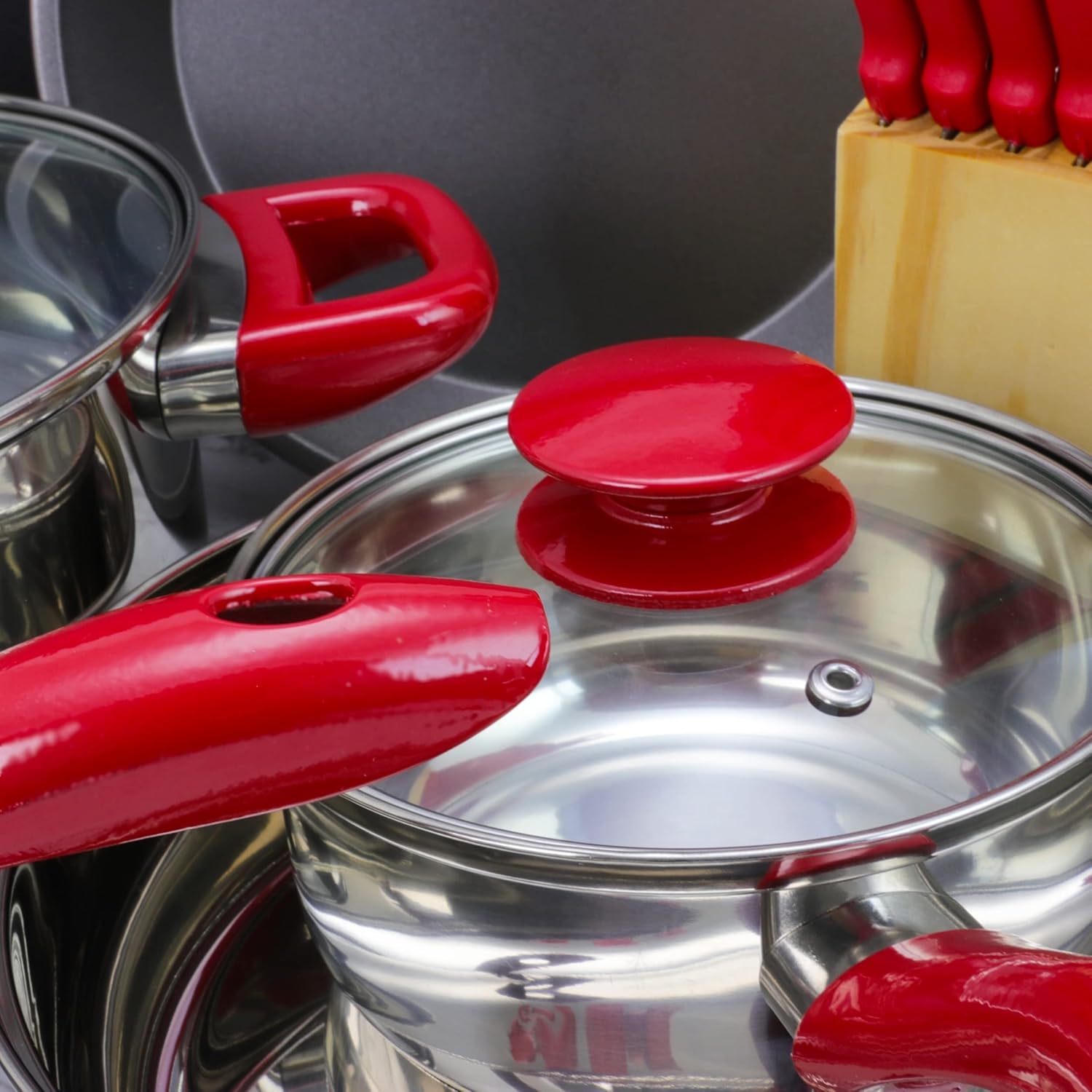 MegaChef 22 Piece Cookware Combo Set in Red