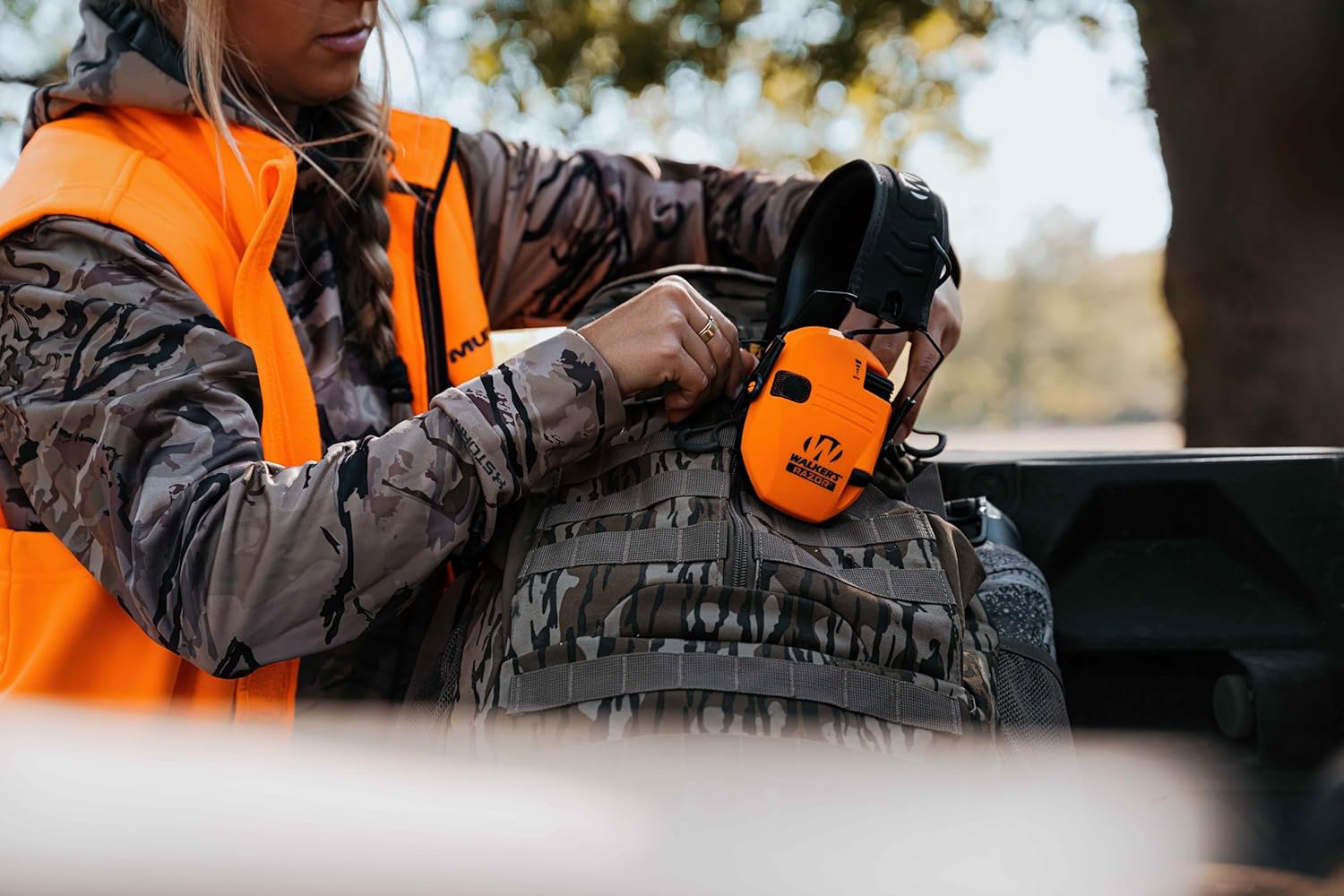 WALKER'S Razor Slim Electronic Earmuffs Ultra Low-Profile Folding Hearing Protection