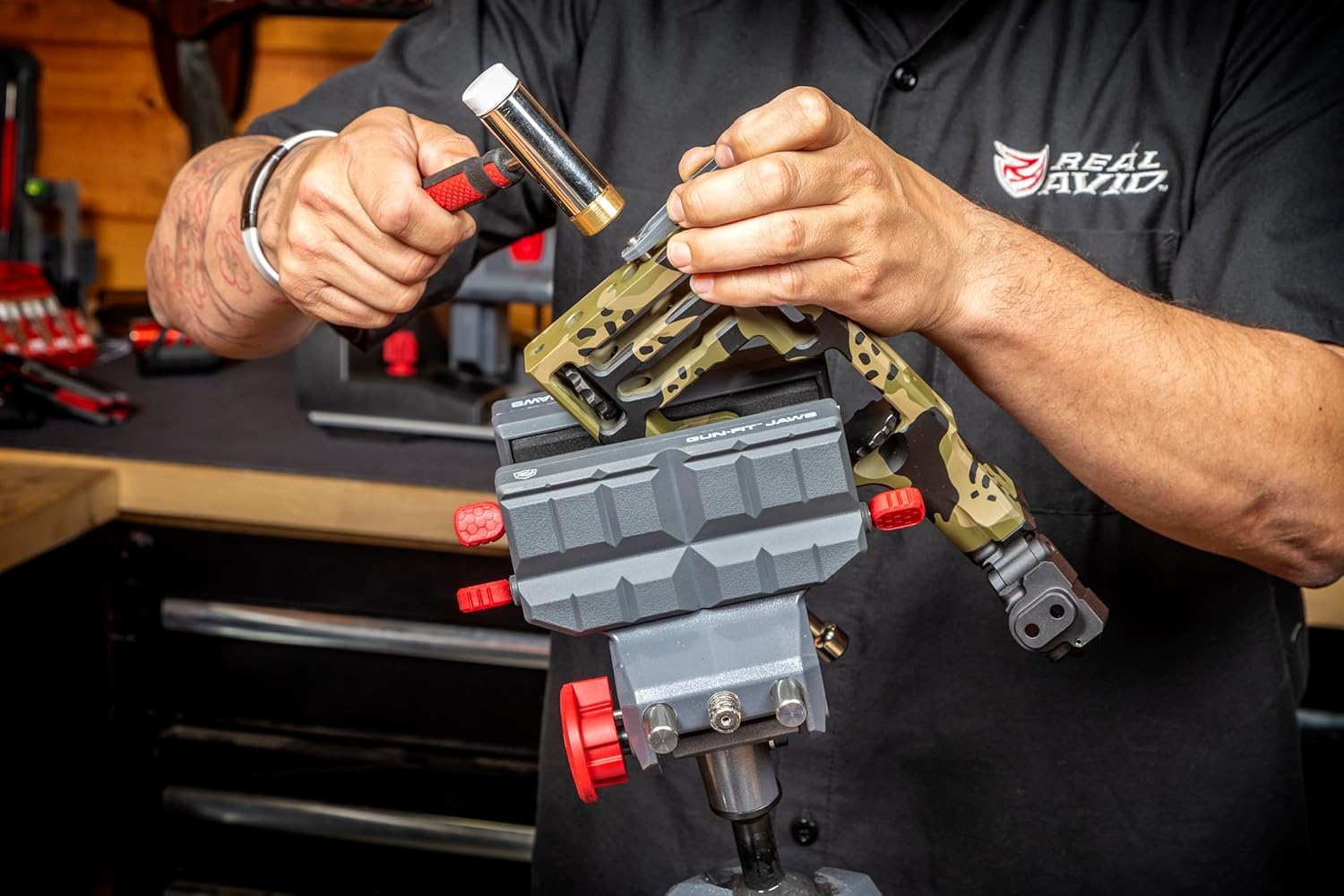 Real Avid Vise - 360° Swiveling Bench Vise for Optimal Positioning, Versatile Applications, 5" Jaw Width Vise for Cleaning