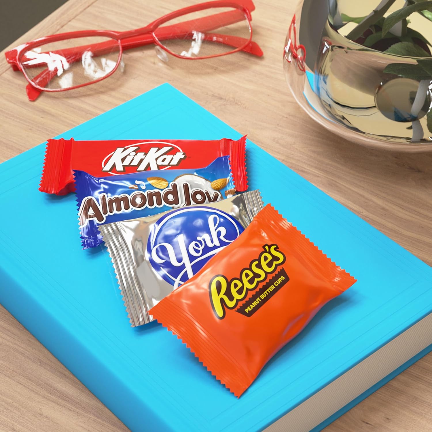 HERSHEY'S Assorted Chocolate Flavored Candy Party Pack, 30.22 oz Chocolate 30.22 Ounce (Pack of 1)