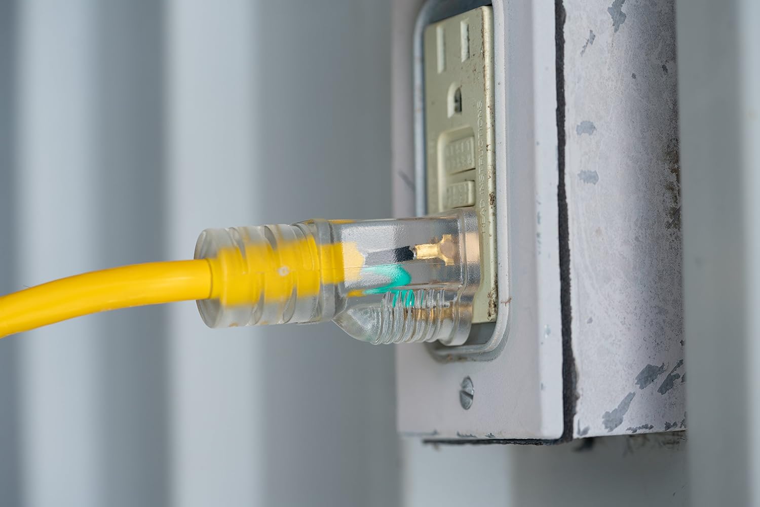 Southwire Polar/Solar Light Duty Extension Cord, 25Ft, 16 Gauge, 3 Conductor, Lighted Ends, SJEOW, Yellow, 1287SW0002