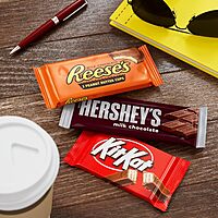 HERSHEY'S, KIT KAT and REESE'S Assorted Milk Chocolate Candy Variety Box, 27.3 oz (18 Count)