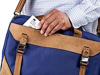 3M Notebook Screen Cleaning Wipes, 3.9 x 6.9 Inches (CL630), White, 24 individual wet wipes (Packaging may vary)