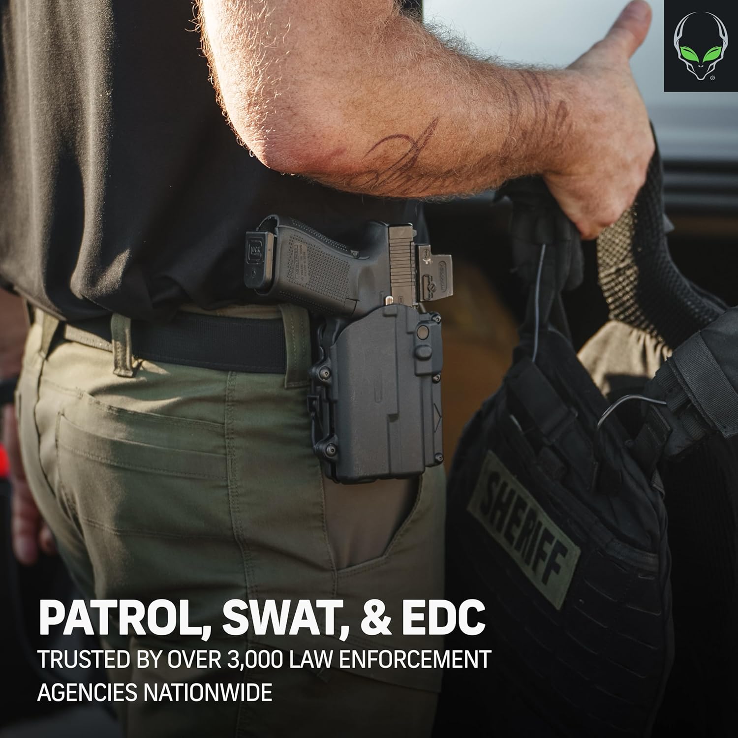 ALIEN GEAR Rapid Force Level 2 OWB Holster - Locking Belt Slide - Right Hand - Matte Black - Light & Optic Compatible