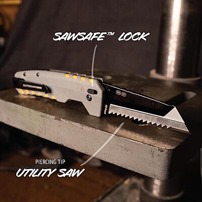 OUTDOOR EDGE Razor XD Folding Utility Knife 3" Replaceable Blades Pry Bar & Bottle Opener