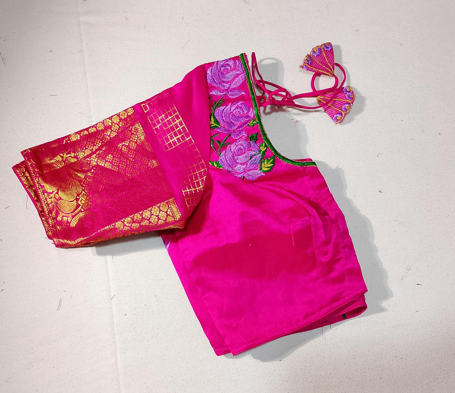 N299: Ready To Ship Beautiful Mangalagiri Saree With Stitched Embroidery Work Blouse