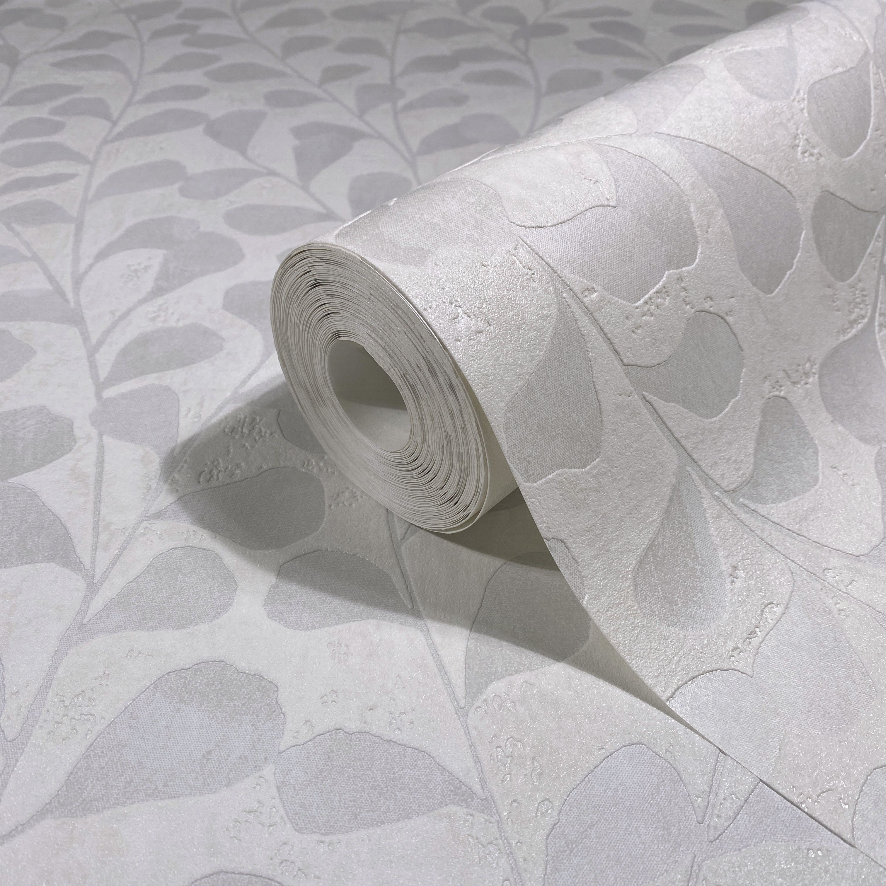 82501 Wallpaper Naomi